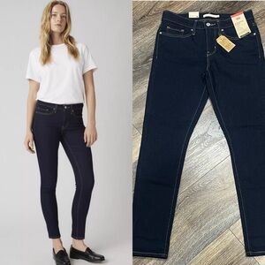 NWT LEVI’S 311 SHAPING SKINNY WOMEN'S JEANS 🔥